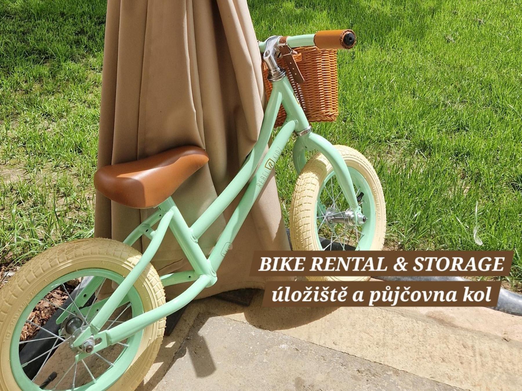 Villa Follemira Cz - Kitchen - Garden - Bike Storage Pencin Buitenkant foto